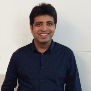Deepak Karnani ,Co-Founder & Director